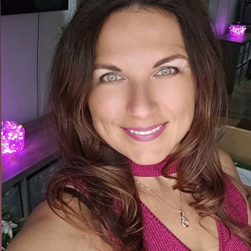 Vaida Stefanek Nailtech